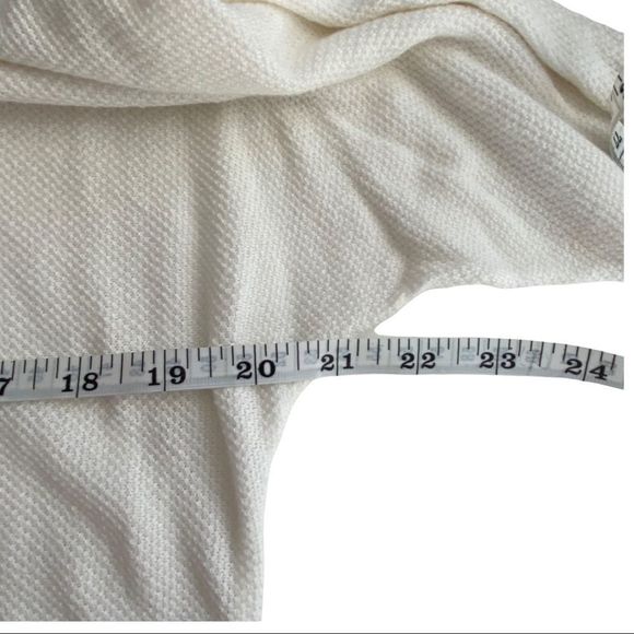 White bat arm loose fit long sleeve soft fuzzy mohair crew neck pullover sweater - Picture 2 of 7